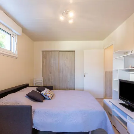 Apartment Petit Bois-3 By Interhome